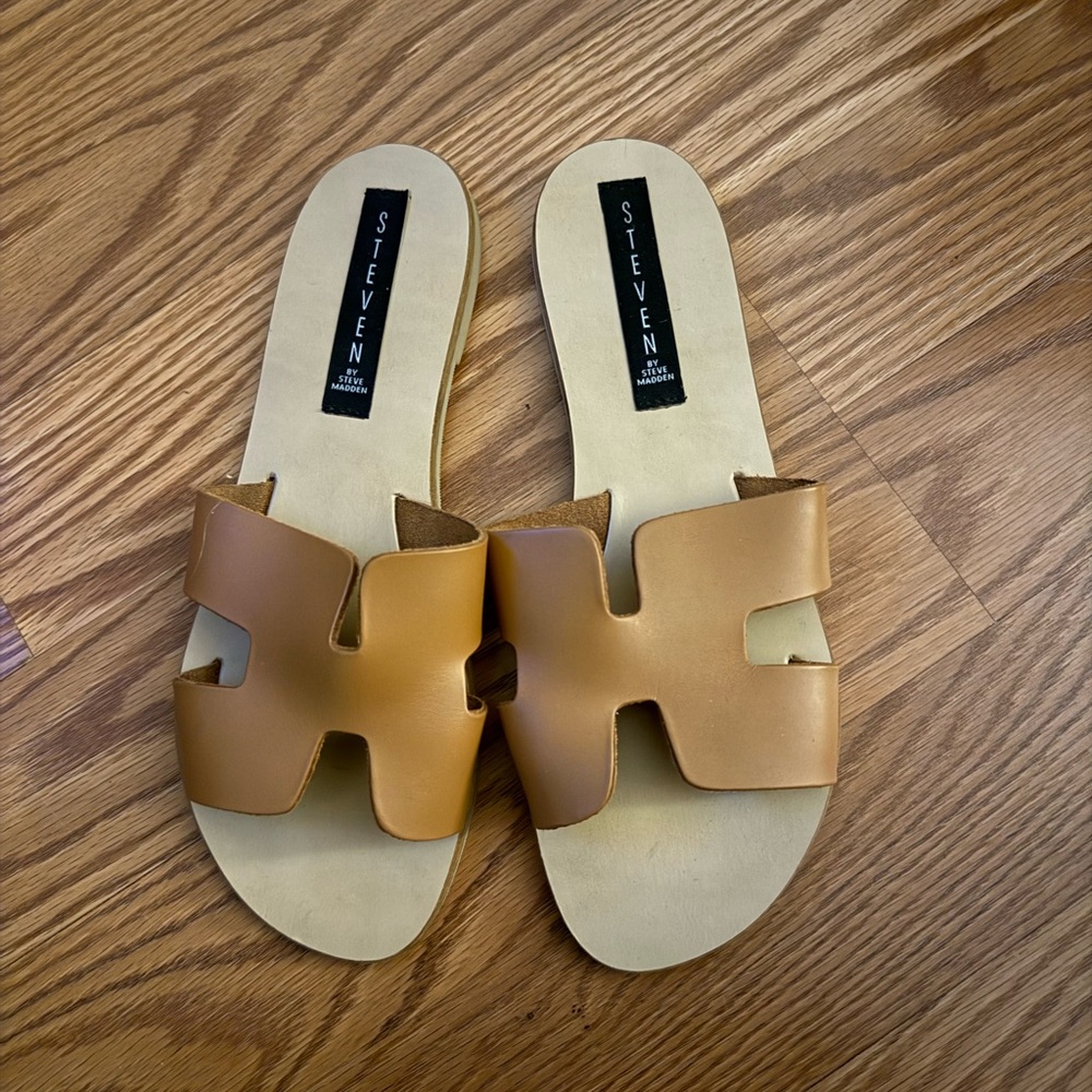 Steve Madden Tan Slide Sandals